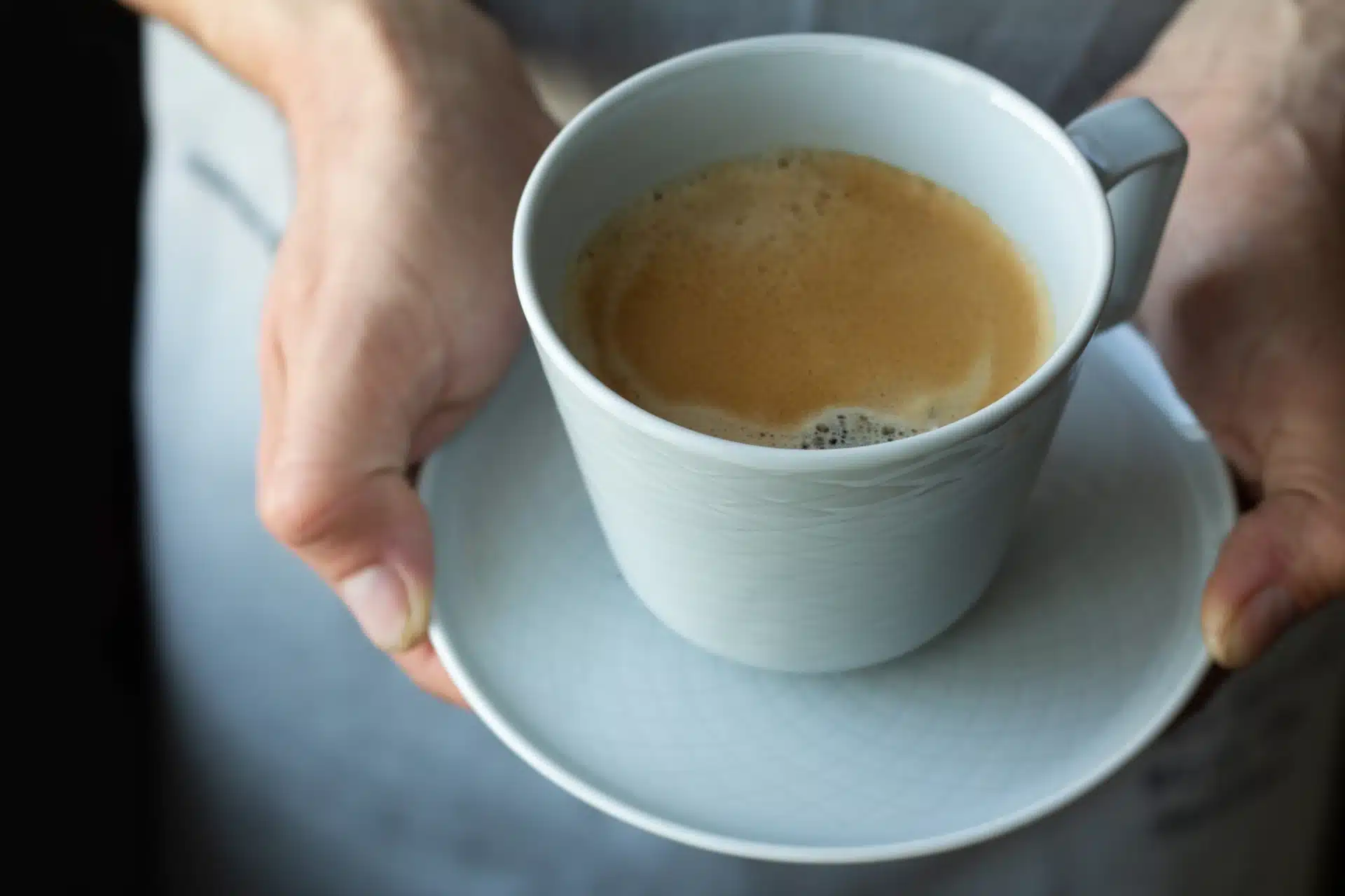 Nápoje podobné bylinné kávě: proč pít kávu z pampelišky, čekanky nebo lopuchu?