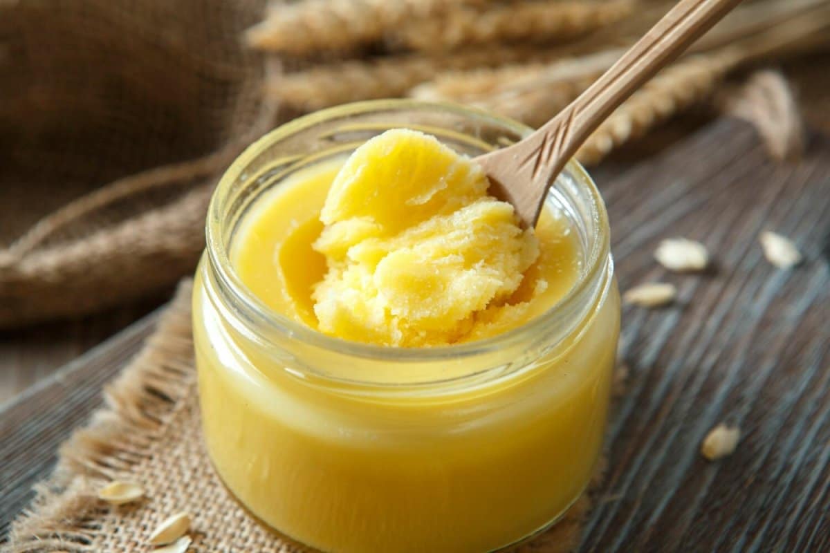 Máslo – tekuté zlato. Má blahodárný vliv na střeva a podporuje pružnost kloubů.