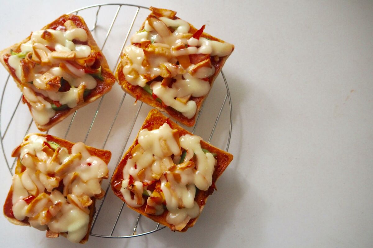 Připravuji je místo sendvičů k snídani a večeři. Tyto vafle chutnají jako ta nejlepší pizza.