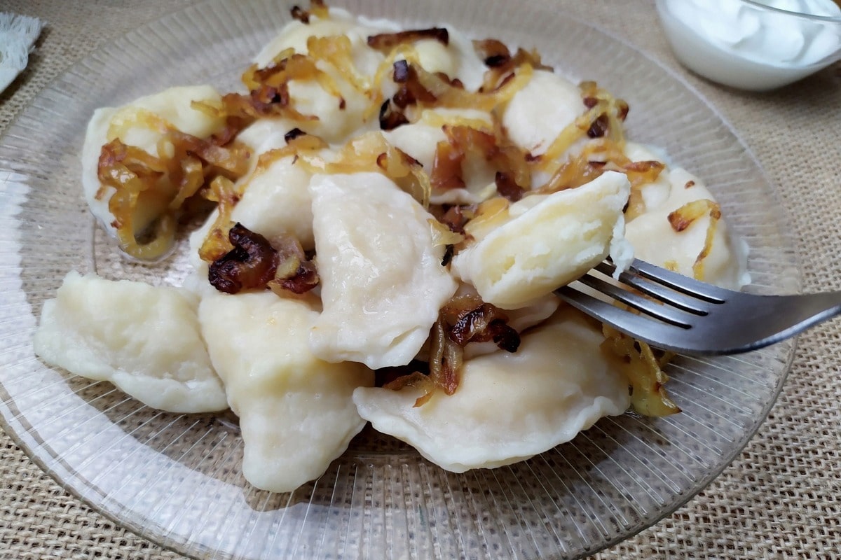 Kdysi to bylo jídlo pro chudé, dnes je to královské jídlo. Tyto knedlíky jsou opravdovou delikatesou.