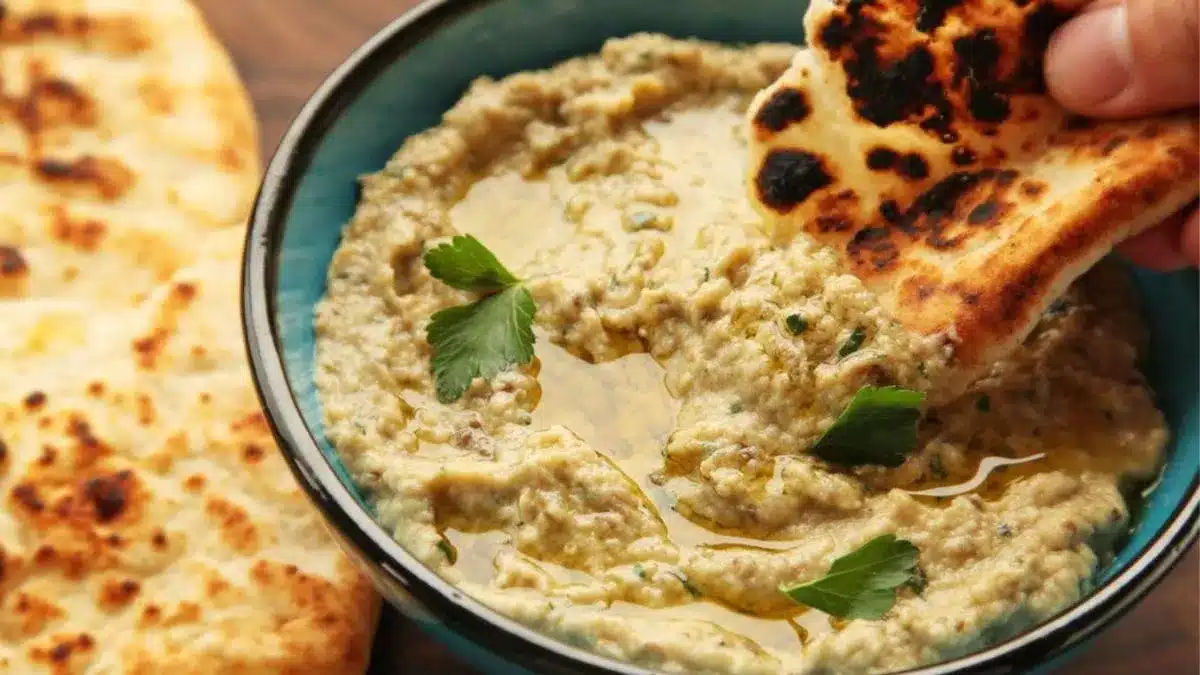 Jak připravit hummus z pečených lilků: recept na krémový a chutný arabský baba ganoush