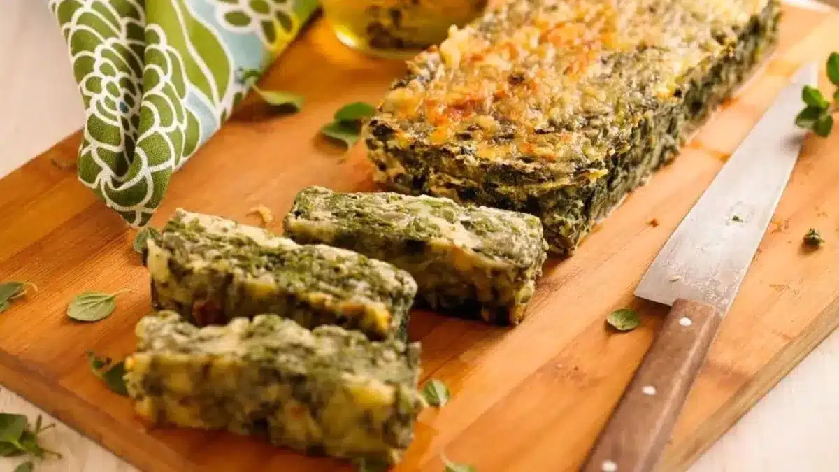 Pudink ze špenátu a kuřete: chutný, jednoduchý a výživný recept pouze ze 7 ingrediencí.