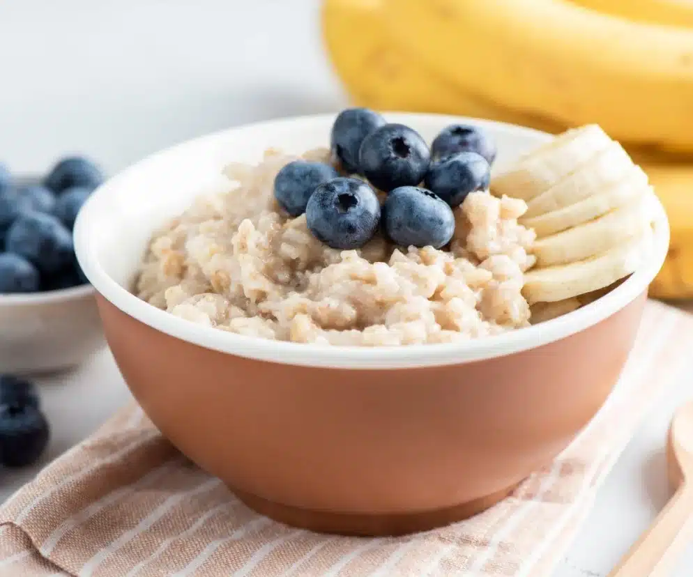 Do ovesné kaše nepřidávám mléko ani jogurt. Místo toho používám tento lahodný italský sýr.