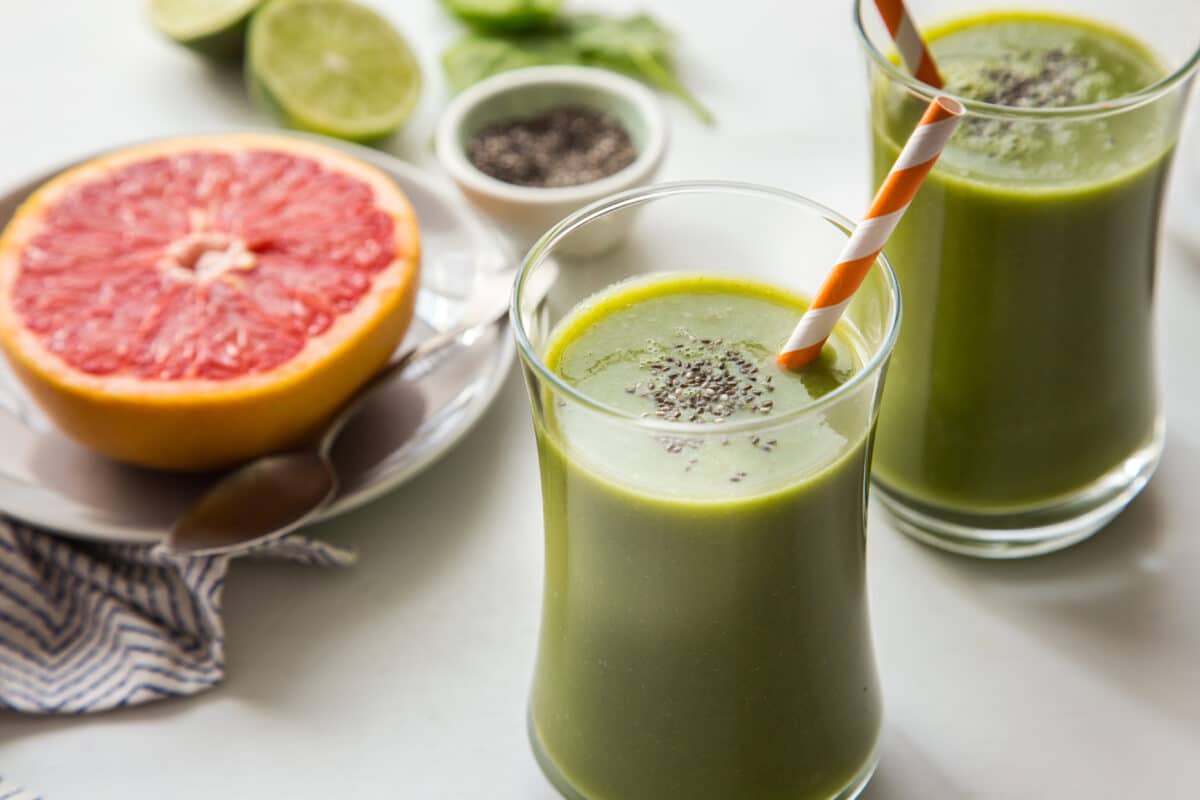Smoothie pro ploché břicho: snadno připravitelné smoothie, které vám pomůže zhubnout.