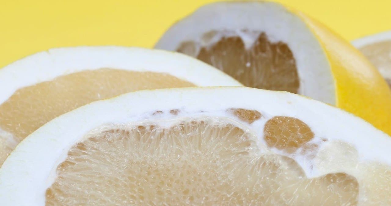 Nyní je ho stejně tolik jako mandarinek, ale kupujeme ho méně často. Pomáhá hubnout a je prospěšný pro diabetiky.