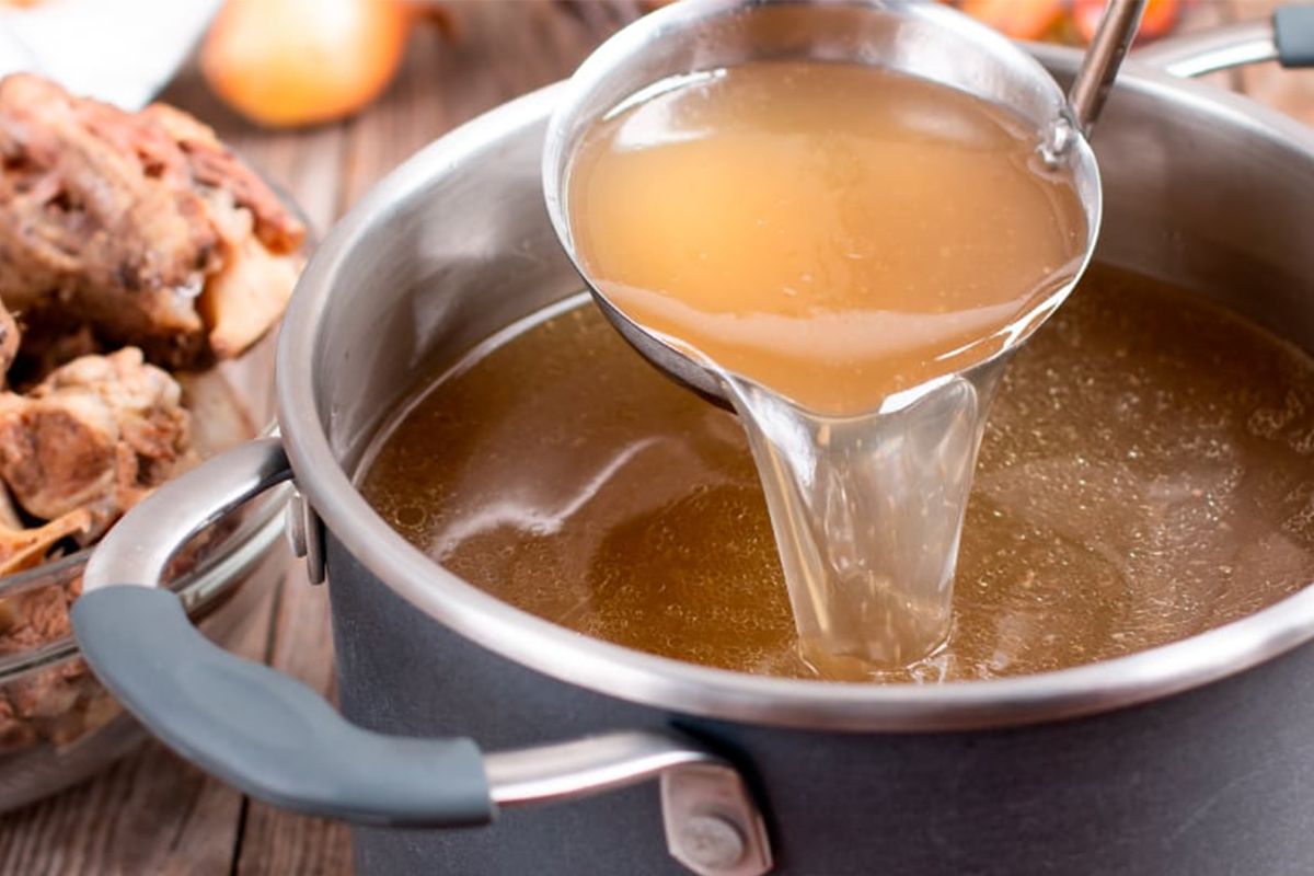 Má se maso na vývar vložit do studené nebo horké vody? O tom není pochyb.